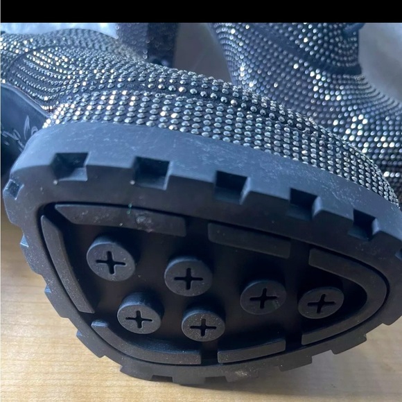 Black Studded Women's Platform Shoes - Picture 4 of 8